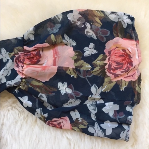 Show Me Your MuMu Poetic Floral Flowy Blouse - Picture 6 of 8